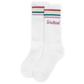 Die Socken "Schulkind" von Loones sind aus weicher Bio-Baumwolle, bunt gestreift und mit roter "Schulkind"-Stickerei versehen - perfekt für den ersten Schultag.