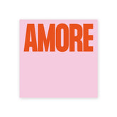 Die Navucko Haftnotizen "Amore" - Rosa/Rot, 50 Blatt, zeigen "AMORE" in fetten roten Buchstaben auf rosa Papier. Die untere Hälfte ist blanko - ideal für Liebesbotschaften. FSC-zertifiziert für nachhaltige, umweltfreundliche Noten.