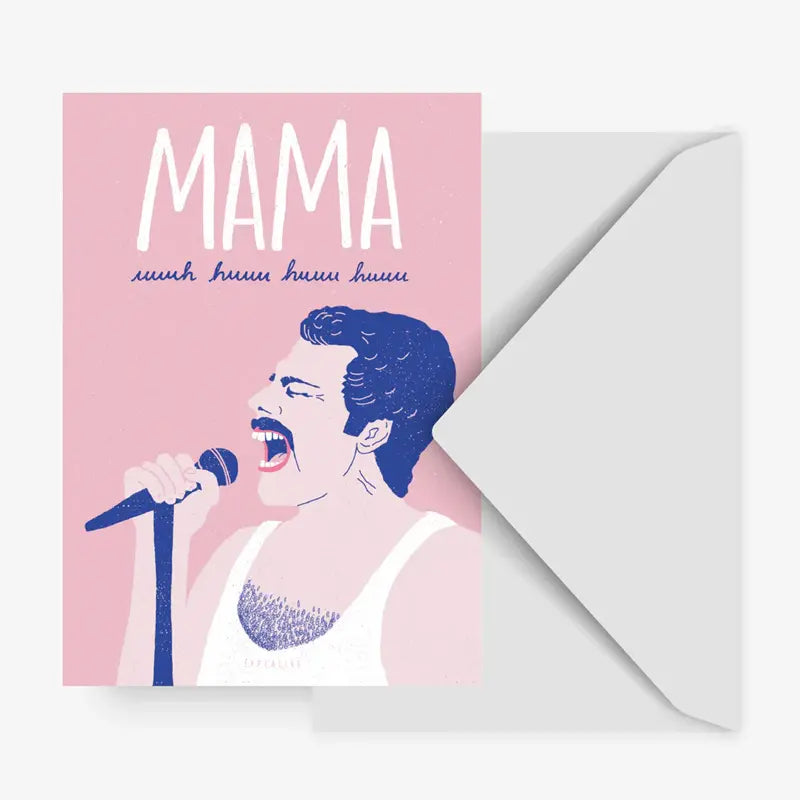Die Postkarte "Mama" von Typealive zeigt einen Mann mit Schnurrbart, der unter dem fetten Text "MAMA" in ein Mikrofon singt, und wird mit einem offenen grauen Umschlag geliefert - ideal für kreative Karten- und Plakatkunst-Fans.